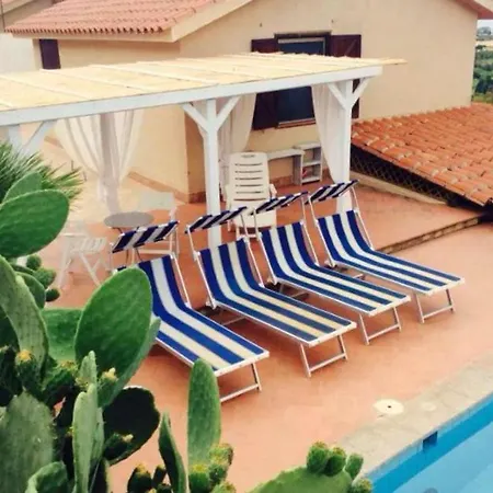 Sleeps 6 Pool Wifi *