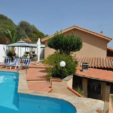 Sleeps 6 Pool Wifi