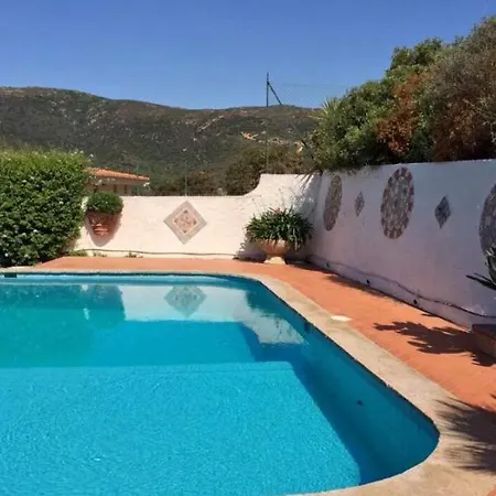 Sleeps 6 Pool Wifi