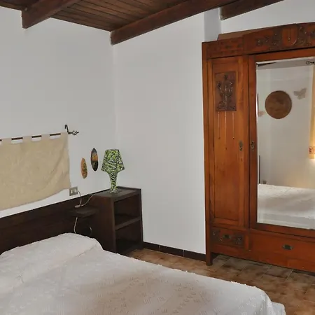Villa Sleeps 6 Pool Wifi *