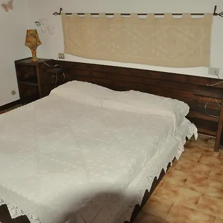 Sleeps 6 Pool Wifi Villa